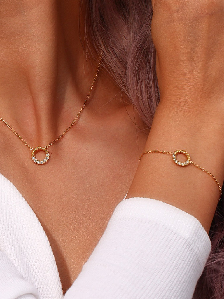 Twisted Hoop Diamond Bracelet – Custom Jewelry Design Draft