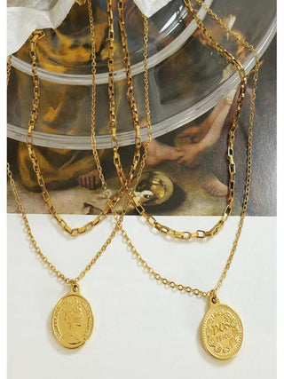 Round Gold Coin Figure Double Layer Necklace